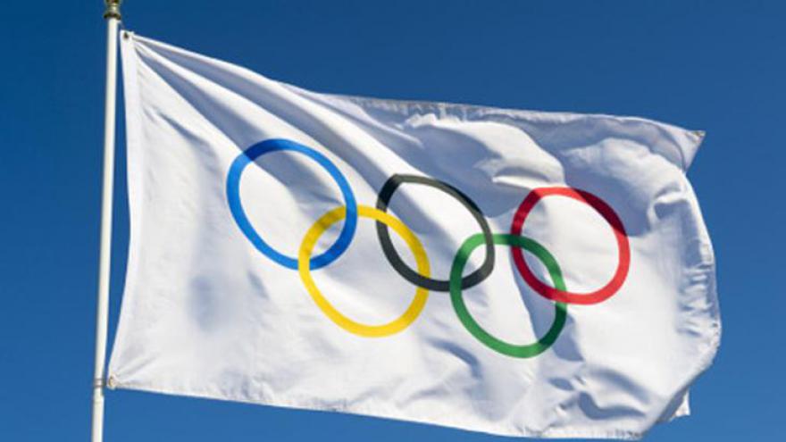 E quem transmitiu as Olimpíadas pela primeira vez na TV fechada?