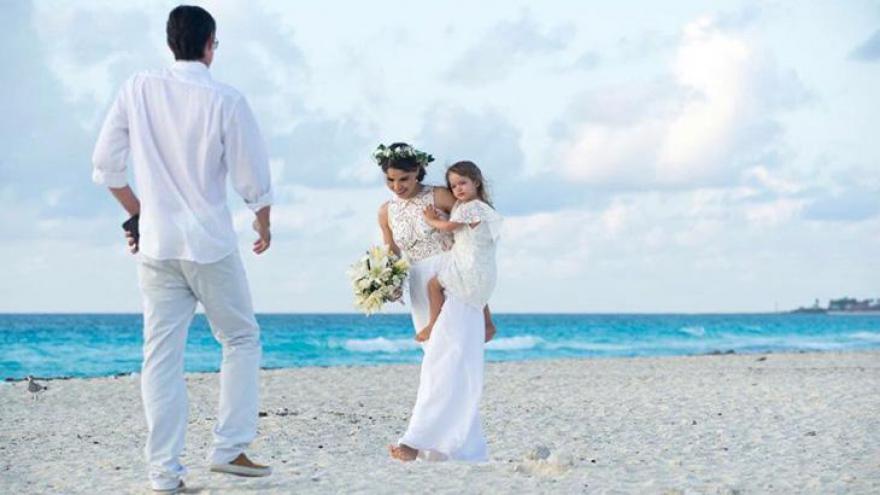Publipost: Já pensou em se casar no paraíso das praias caribenhas? Conheça Rose Baroni