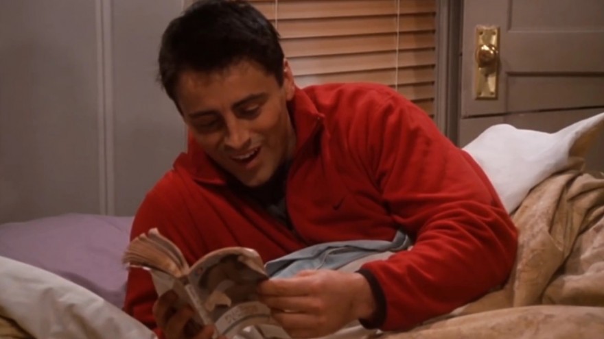 Qual livro de Stephen King, Joe, da série Friends, indicou para Rachel ler e sempre que ela ficava com medo colocava-o no congelador?