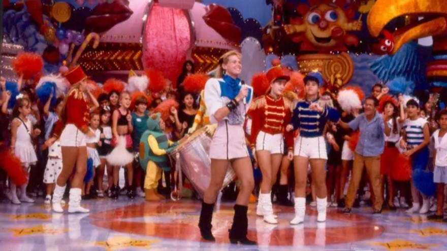 O último Xou da Xuxa foi ao ar em 31 de dezembro de 1992, totalizando ____ edições. 