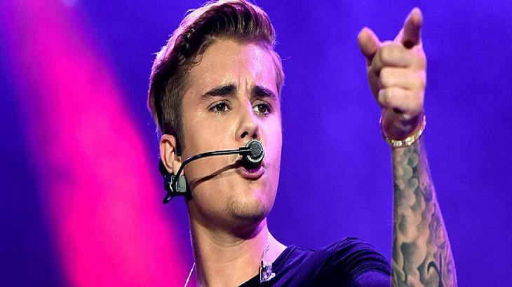Justin Bieber pede indenização de US$ 20 milhões de mulher que o acusou de estupro
