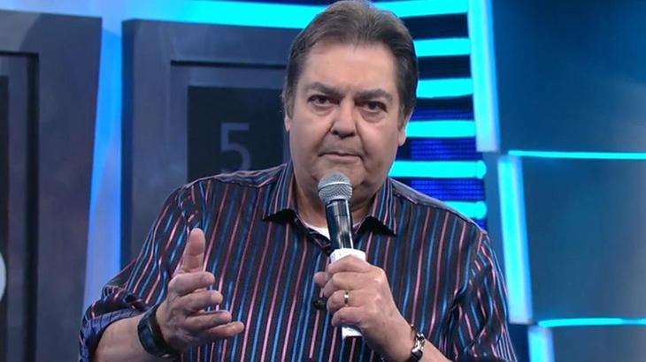 Fora da Globo, Band estuda antecipar estreia de Faustão