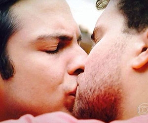 Mateus Solano fala sobre beijo gay: Minha maior realização