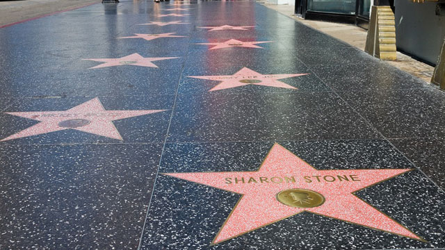 Viola Davis ganha estrela na calçada da fama em Hollywood