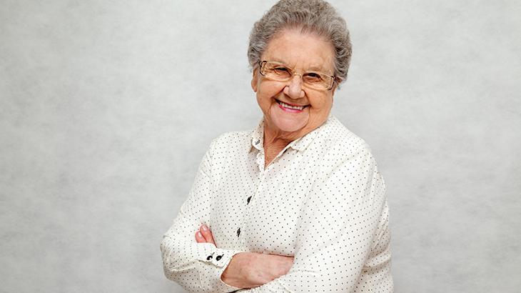 Com 89 anos, Palmirinha é internada em UTI após passar mal
