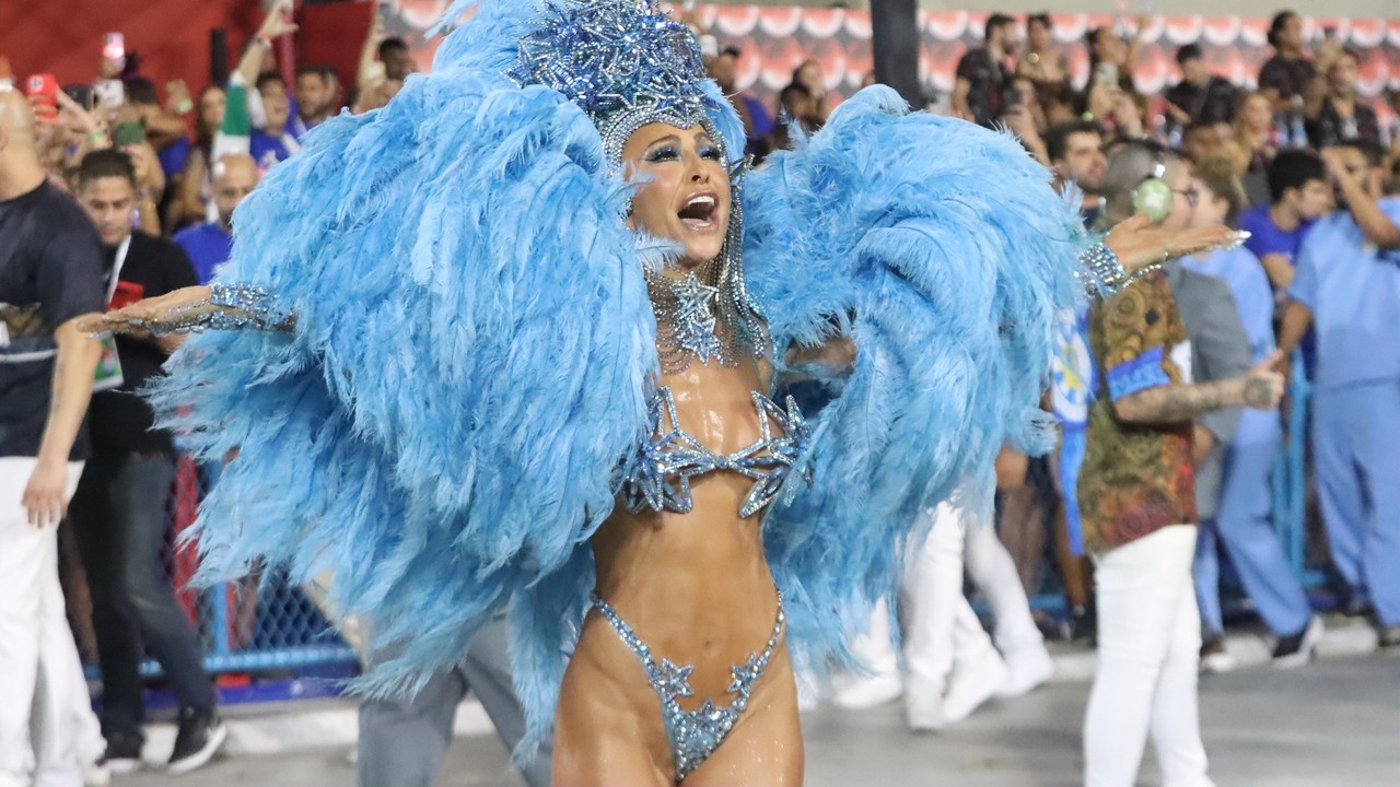 Carnaval 2022: Veja os famosos que brilharam nos desfiles