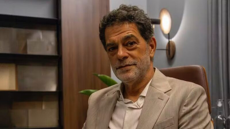 Juliano Cazarré surta com críticas de Eduardo Moscovis a evento conservador: \"Vocês são radicais\"