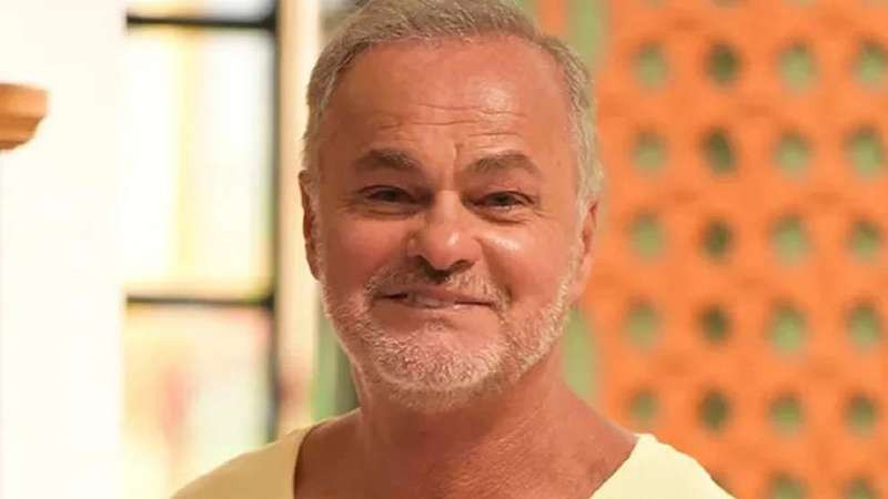 Kadu Moliterno reclama da falta de convites: \"Ninguém fala como é envelhecer\"