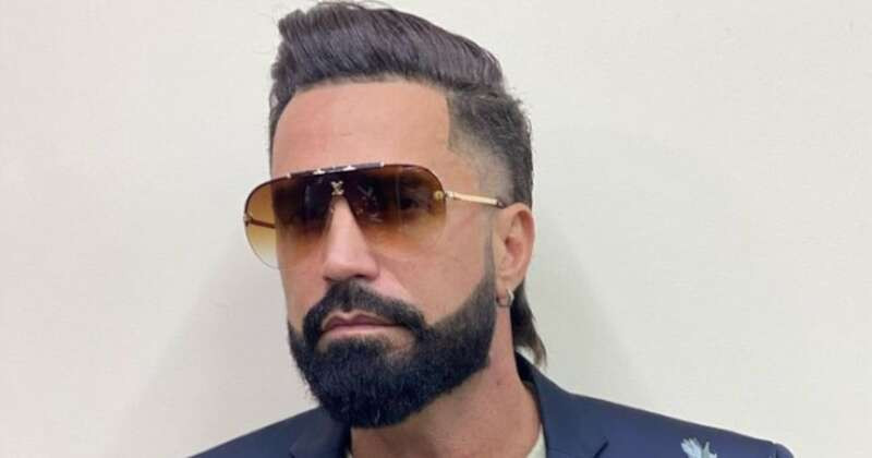 Latino rompe o silêncio e se diz profundamente ofendido pelo filho: \"Meus advogados\"
