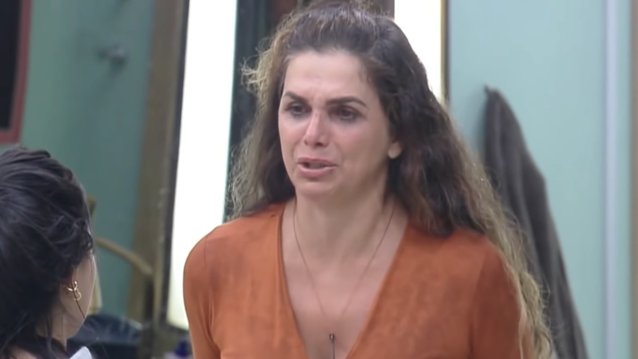 Luiza Ambiel comenta fama de vilã em A Fazenda e rejeita comparações com Solange Gomes