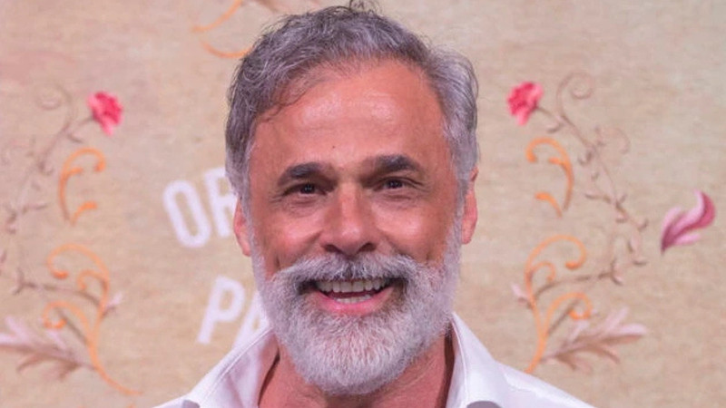 Oscar Magrini lembra assédio durante novela e fala de casamento de 36 anos: \"Mão na minha bunda\"