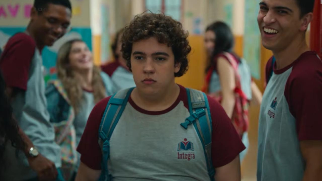Quinze Dias: o filme que entrega aos jovens LGBTQIA+ o direito a um romance no cinema