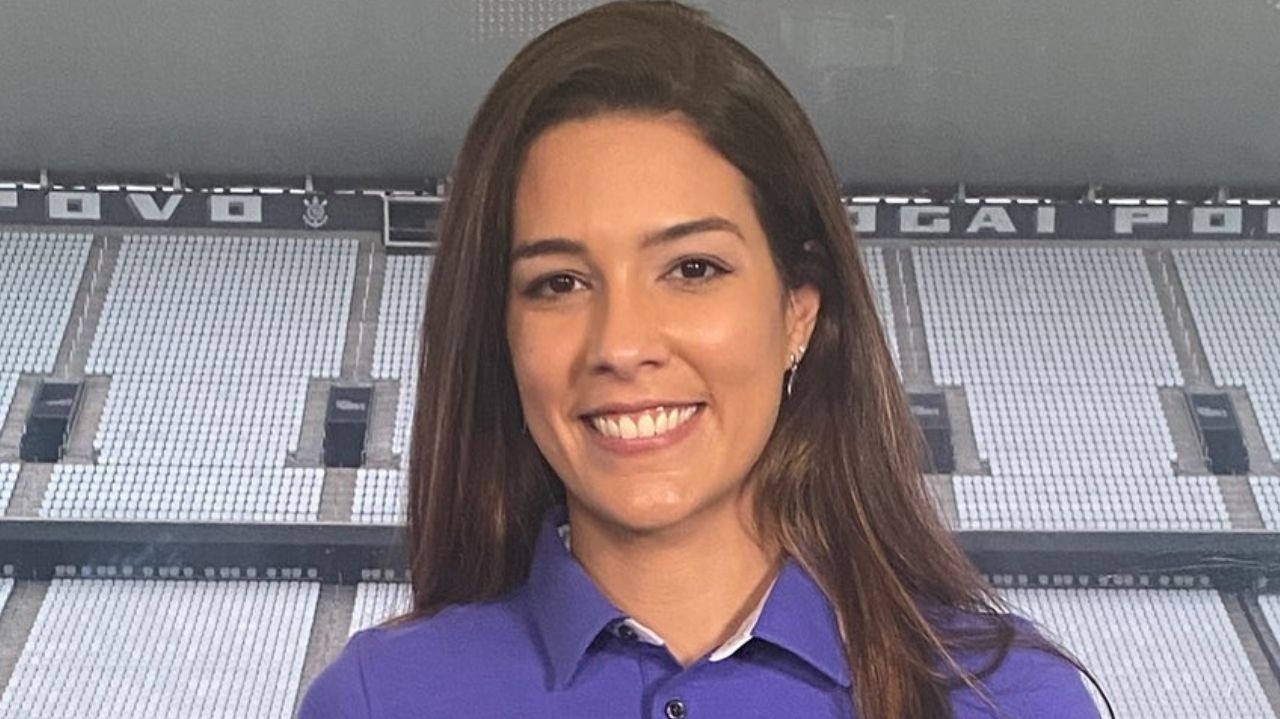 Narradora da Globo, Renata Silveira culpa machismo por atraso de mulheres no futebol