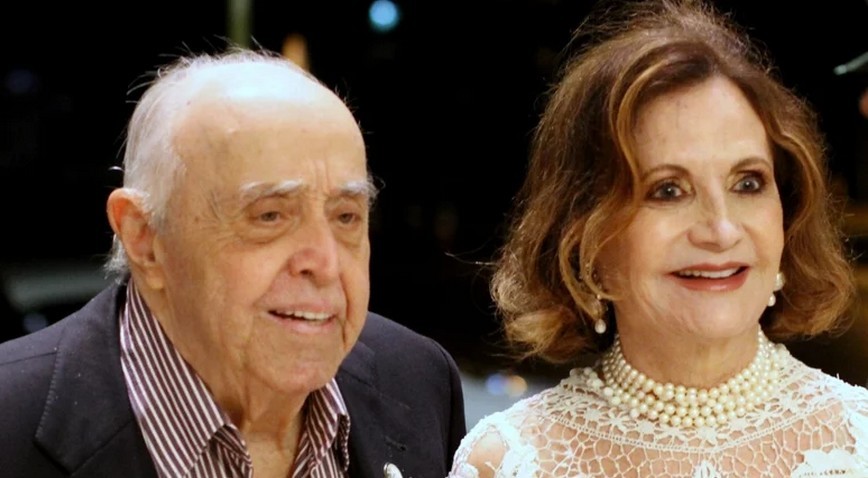 Além de Sheron Menezzes: 5 casais famosos que dormem separados