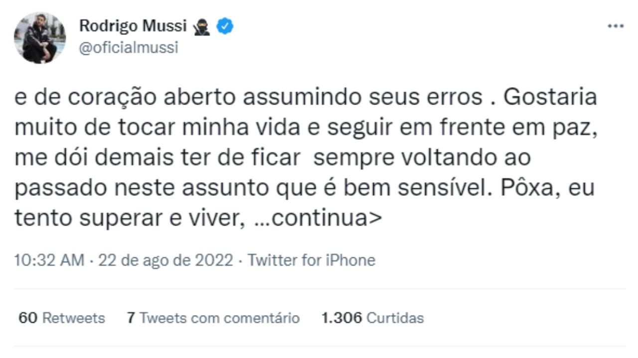Tweet de Rodrigo Mussi desmentindo a mãe