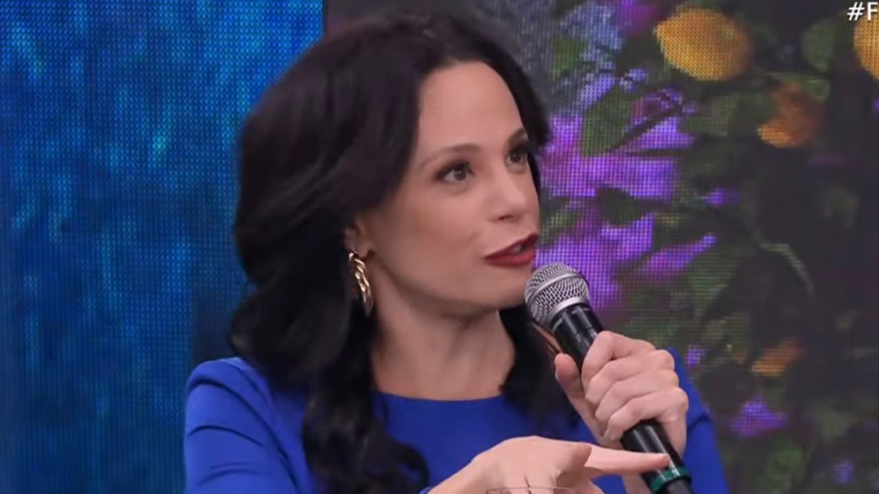 Atriz trocou chance de ser nova Daniela Mercury para infernizar Adriana Esteves na TV