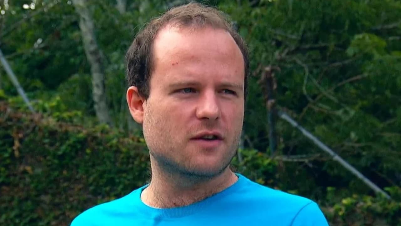 Lembra dele? Ator de Belíssima teve envolvimento com droga e se jogou de quarto de hotel