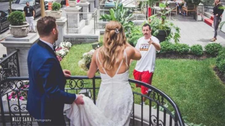 Adam Sandler surge de penetra em fotos de casal de noivos