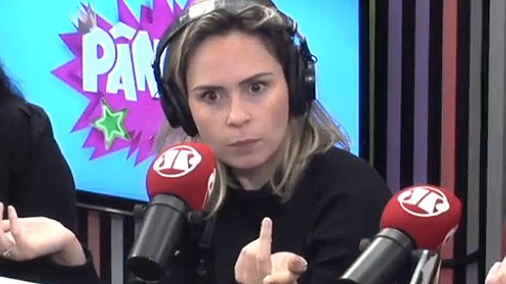 Ana Paula Renault processa Sônia Abrão por exibir suposta fake news no \"A Tarde é Sua\"
