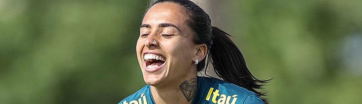 Conheça as musas da seleção brasileira que também batem um bolão fora de campo