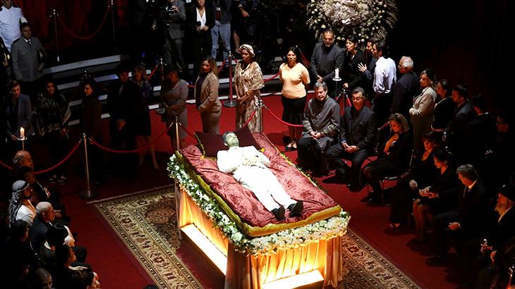 \"Apocalipse\": Ricardo Montana levanta do caixão no próprio funeral
