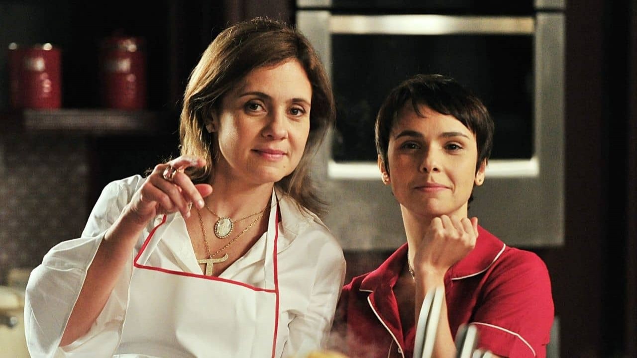 Adriana Esteves e Débora Falabella como Carminha e Nina