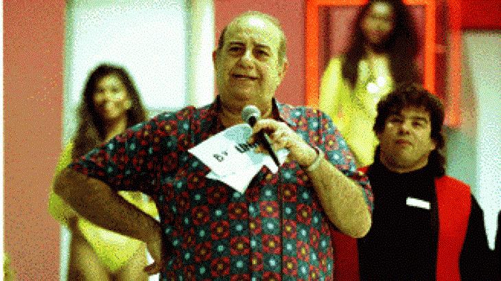 Bolinha no comando de seu programa Clube do Bolinha, que fez história na TV