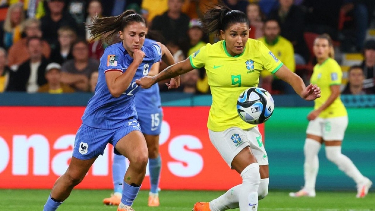 Partida entre Brasil e França na Copa do Mundo Feminina