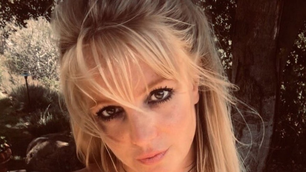 Britney Spears com cara de choro