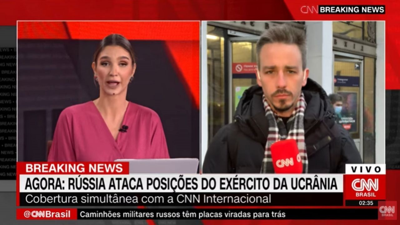 Tela da CNN Brasil em cobertura de conflito entre Rússia e Ucrânia