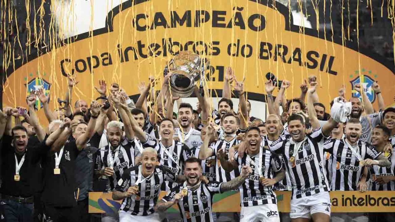 Atlético-MG comemorando o título da Copa do Brasil