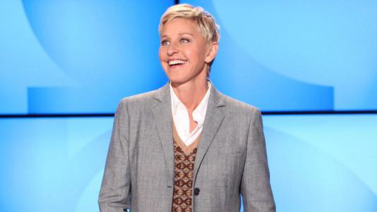 Ellen DeGeneres sorrindo
