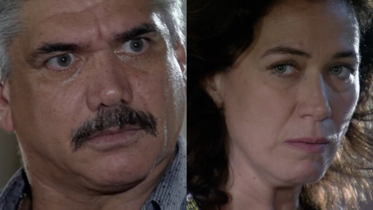Jackson Antunes e Lília Cabral como Léo e Catarina em cena da novela A Favorita, em reprise no Vale a Pena Ver de Novo, na Globo