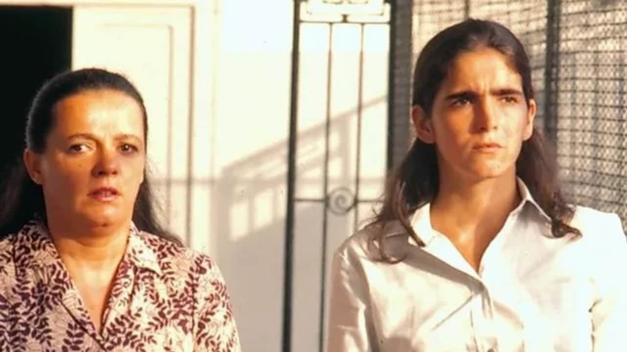 Bete Mendes e Malu Mader na minissérie Anos Rebeldes, exibida na Globo há 30 anos