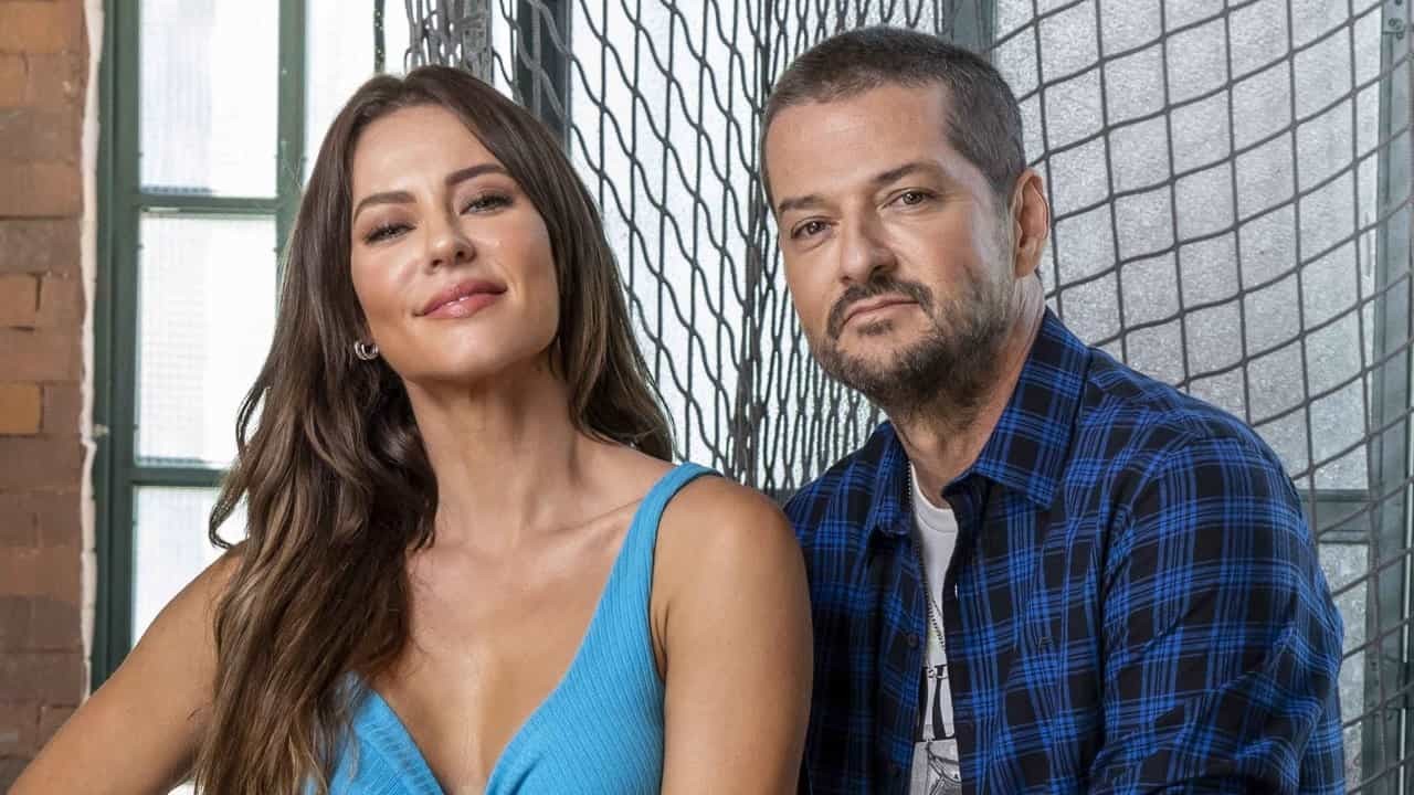 Paolla Oliveira e Marcelo Serrado como Pat e Moa em Cara e Coragem, próxima novela das 19h na Globo
