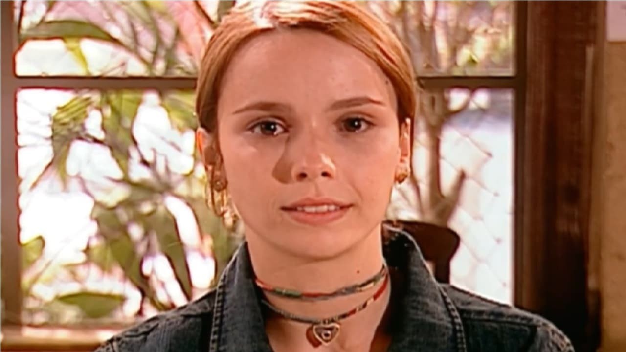 Débora Falabella como Mel em cena do último capítulo de O Clone, em reprise no Vale a Pena Ver de Novo, na Globo
