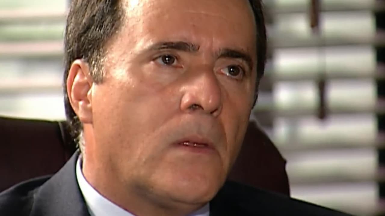 Tony Ramos como Antenor em cena da novela Paraíso Tropical, em reprise na Globo