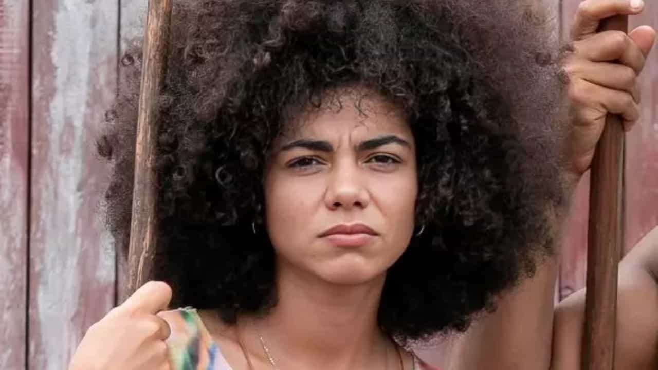 Samantha Jones como Zinha na novela Renascer, que a Globo exibe às 21h