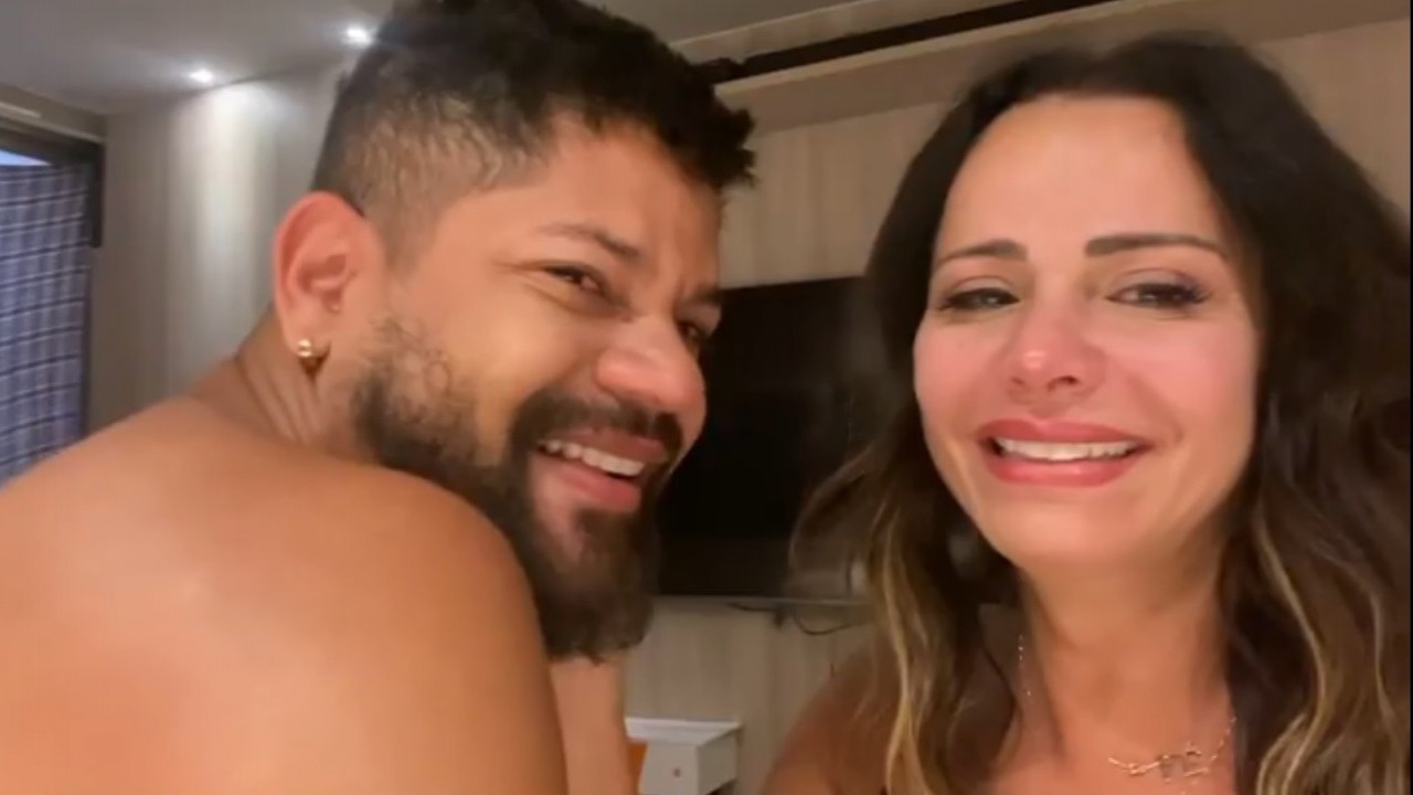 O empresário Guilherme Militão chora e abraça a esposa, a atriz Viviane Araujo, em anúncio de gravidez no Instagram