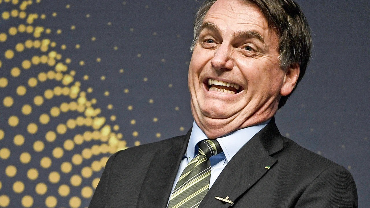 Bolsonaro em foto rindo