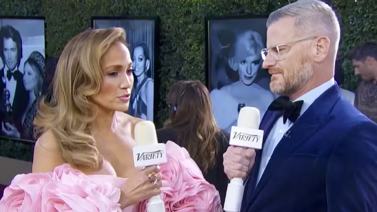 Jennifer Lopez no tapete vermelho do Globo de Ouro