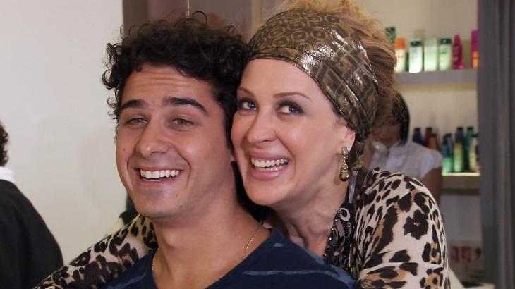 André Arteche e Claudia Raia em cena da novela Ti Ti Ti, em reprise na Globo