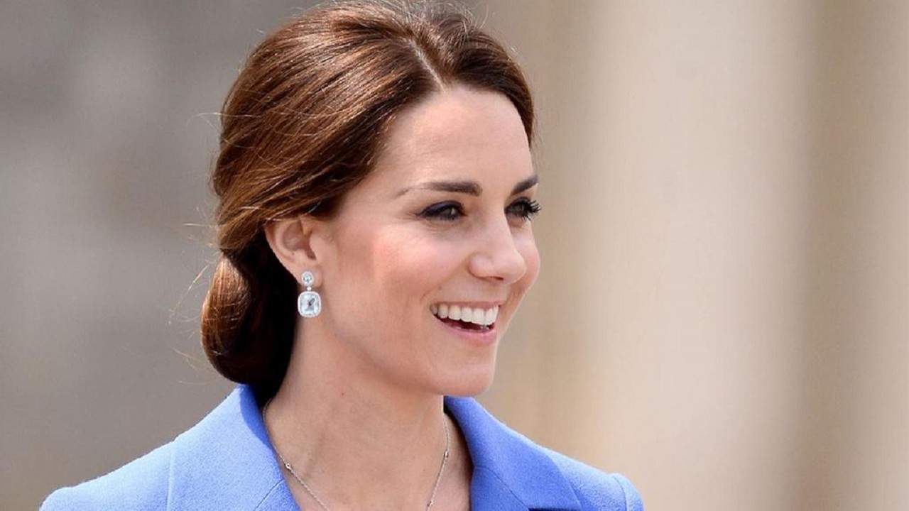 Kate Middleton sorrindo