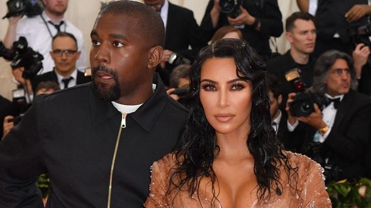 Kim Kardashian e Kanye West brigam por conta de vestido \"muito sexy\"