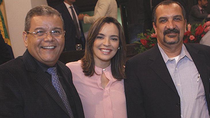 Afiliada do SBT em Recife, demite apresentadora e gerente de jornalismo