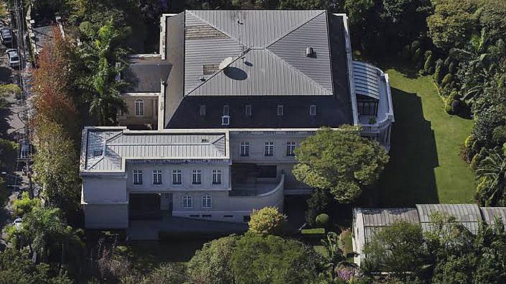 Faustão deixará mansão avaliada em R$ 40 milhões após filho ir embora