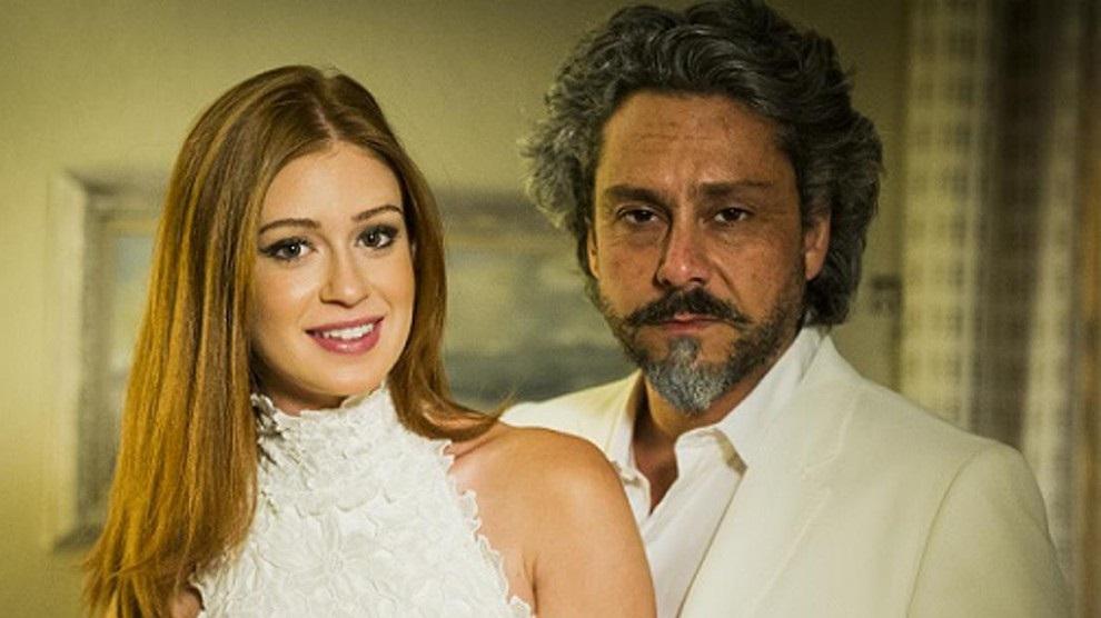 Marina Ruy Barbosa e Alexandre Nero como Maria Ísis e o Comendador na novela Império, da Globo