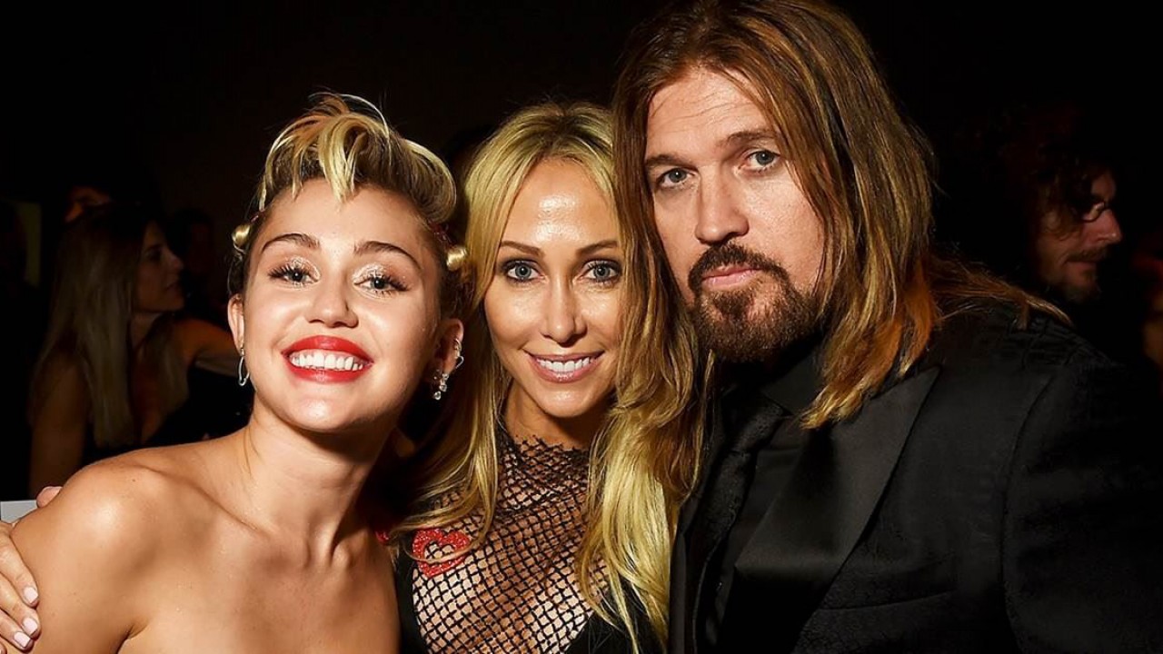 Miley Cyrus e os pais