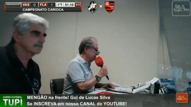 O Garotinho narrando jogo do Flamengo e Vasco