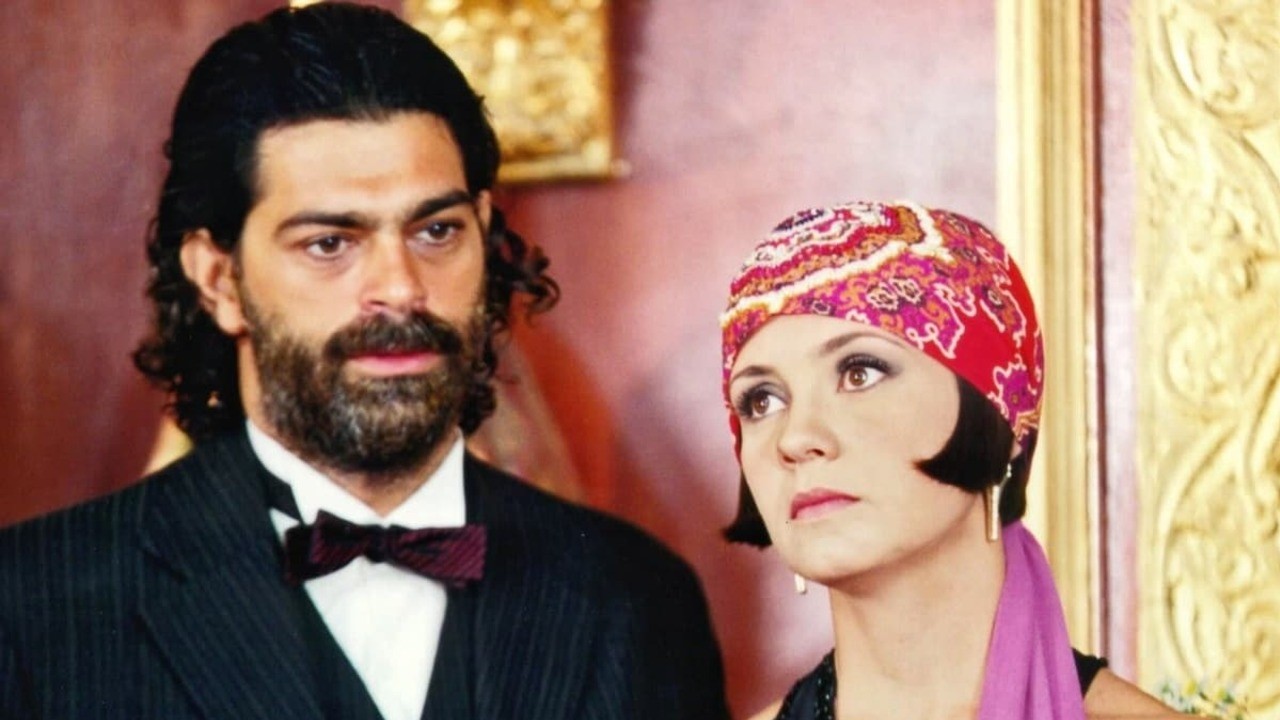 Eduardo Moscovis e Adriana Esteves como Julião Petruchio e Catarina na novela O Cravo e a Rosa, que será reprisada na Globo